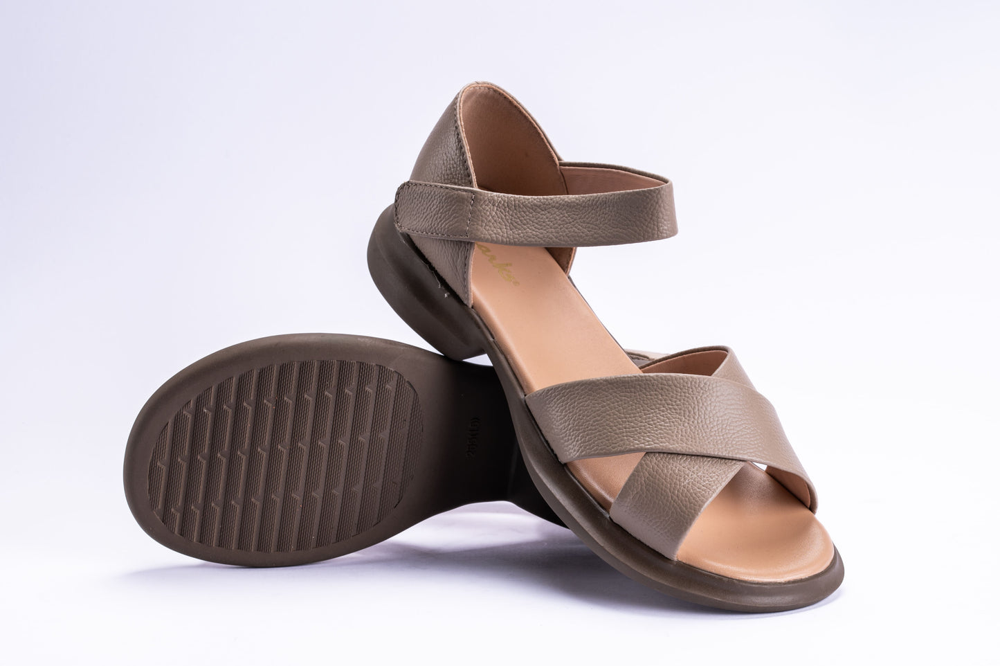 Daisy - Beige Sandals