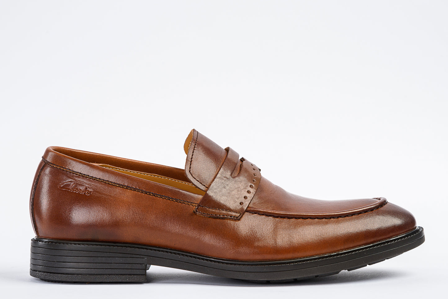 Davor – Brown
leather shoes
classic shoes
footwear
oxford shoes
shoes
mens shoes
men's shoes
Loafers
shoe stores near me
