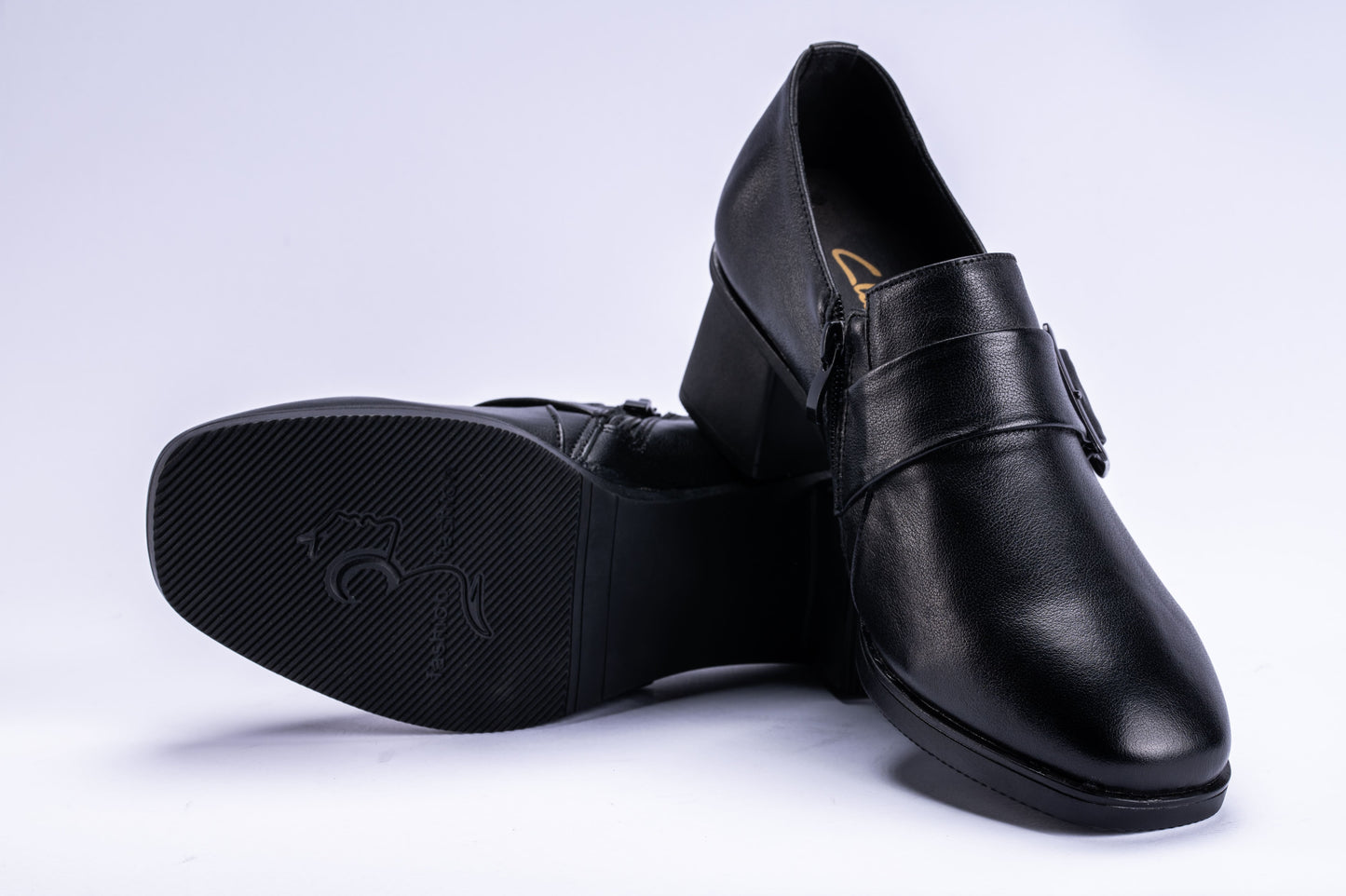 Viora – Black