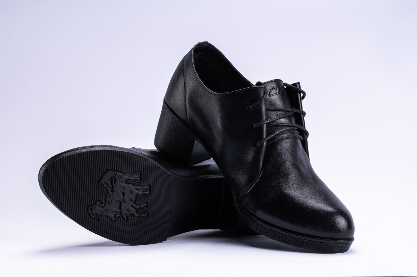 Viana - Black