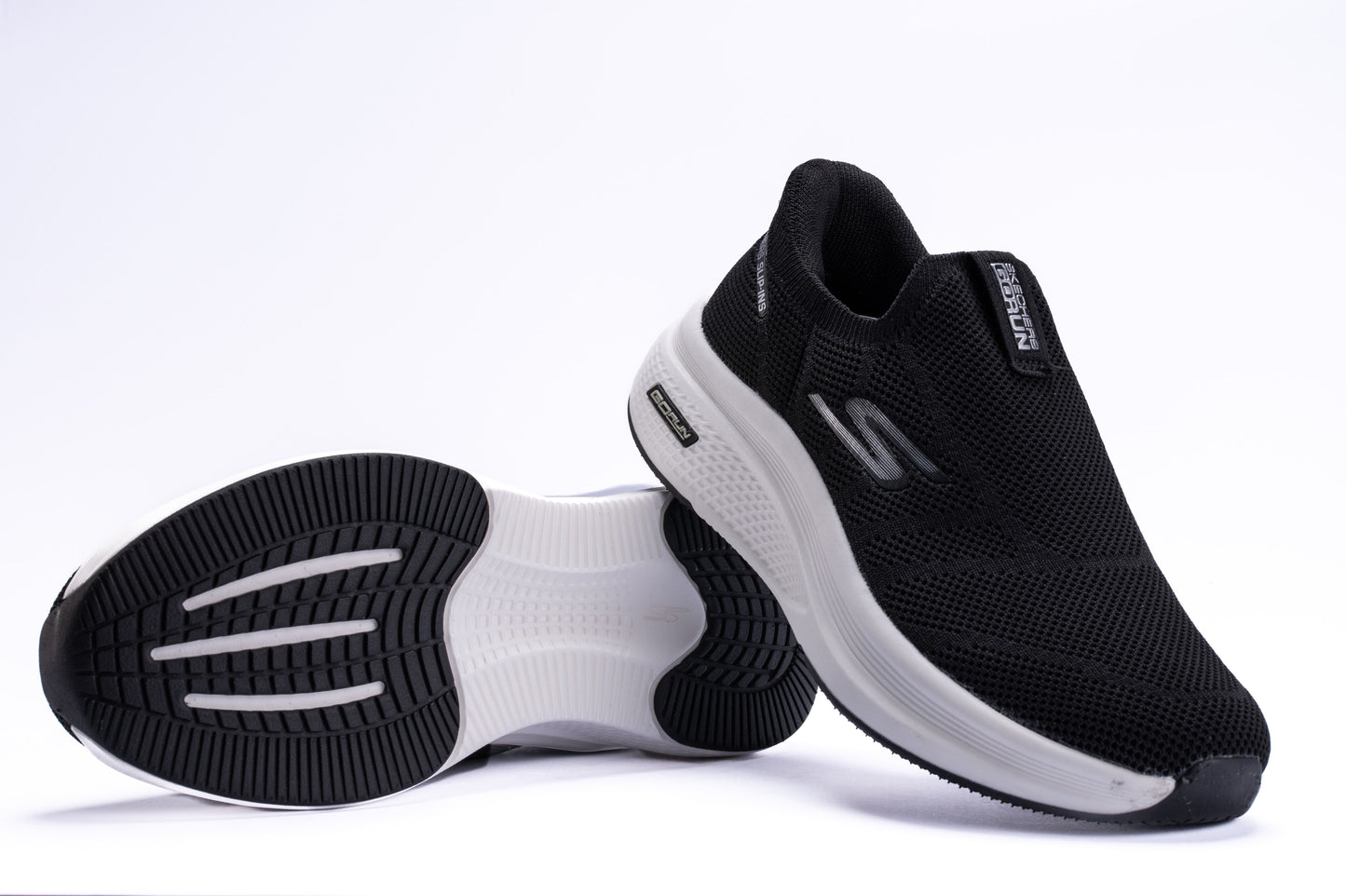 GOrun Elevate 2.0 – Black (Women)