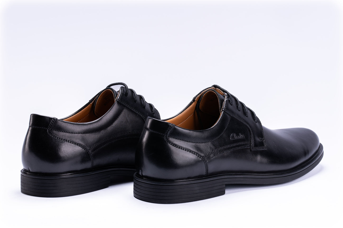 Bruno – Black