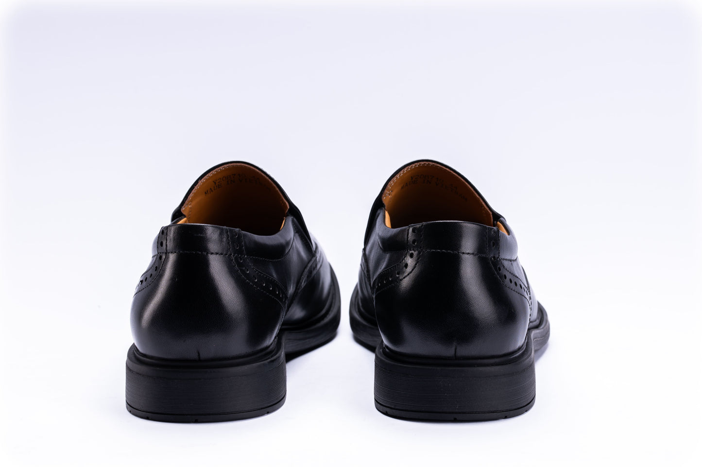 Domen – Black
