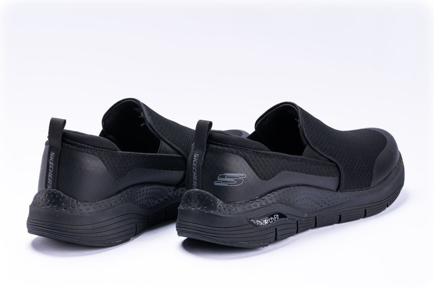 Go Walk Arch Fit 2.0 – Black (Slip-On)