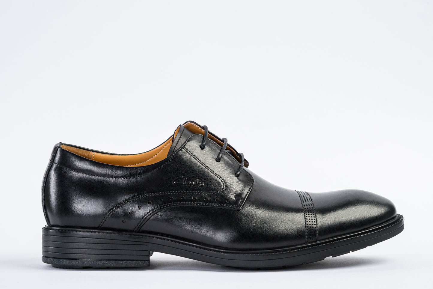 Bern – Black
leather shoes
classic shoes
footwear
oxford shoes
shoes
mens shoes
men's shoes
shoe stores near me