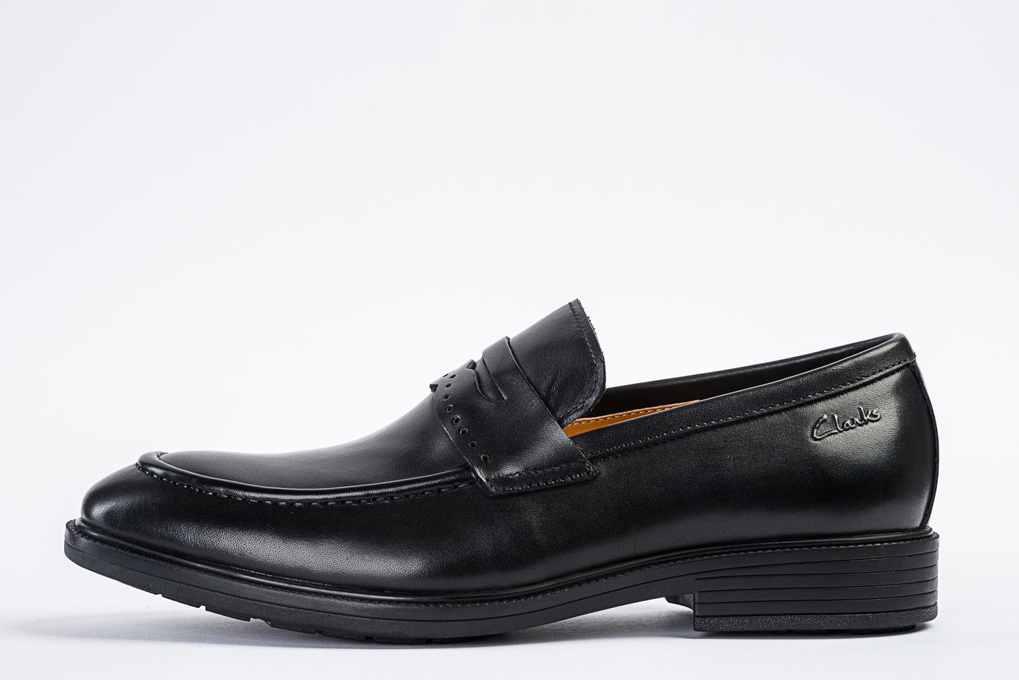Davor – Black
leather shoes
classic shoes
footwear
oxford shoes
shoes
mens shoes
men's shoes
Loafers
shoe stores near me
