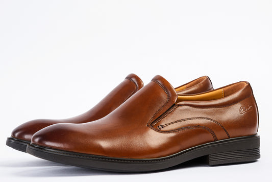 Lucan – Brown
leather shoes
classic shoes
footwear
oxford shoes
shoes
mens shoes
men's shoes
Loafers
shoe stores near me