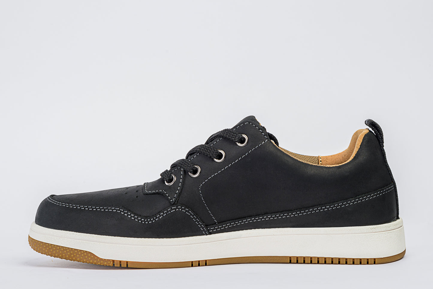Nolden – Black